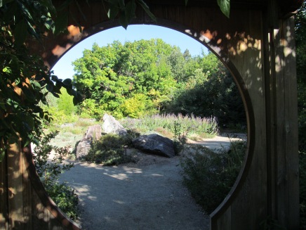 outdoor wooden circle doorway